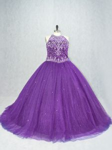 Un tren de pincel sin mangas de tul púrpura adecuado con cordones dulce 16 vestido de quinceañera para dulce 16 y quinceañera