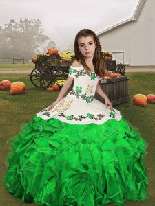 Descuento verde sin mangas bordado y volantes hasta el suelo vestido de desfile de niña