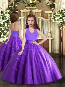 Vestidos de fiesta de tul púrpura perfectos con cuello halter sin mangas abalorios hasta el suelo con cordones vestidos de fiesta para niñas