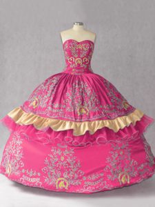 Bastante rosa satinado y organza con cordones de cuero sin mangas vestidos de quinceañera bordados