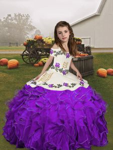 Correas de organza personalizadas, sin mangas, con cordones, bordados y volantes vestidos de desfile de niñas en púrpura