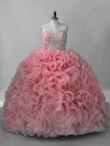 Elegante novia sin mangas dulce 16 vestido de quinceañera tren tren con cuentas rosa con flores onduladas