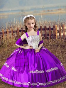 Atractivas correas de satén sin mangas con cordones, abalorios y bordados, vestidos de niña pequeña en púrpura