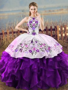 Fabulosos vestidos de bola blancos y púrpuras bordados y volantes vestido de fiesta vestido de fiesta con cordones de organza hasta el suelo sin mangas