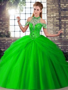 Bastante sin mangas, abalorios y reconocimientos para el vestido de quinceañera con tren de cepillo verde