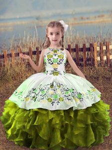 Vestido verde oliva con cordones vestido de desfile de niñas pequeñas y volantes sin mangas hasta el suelo