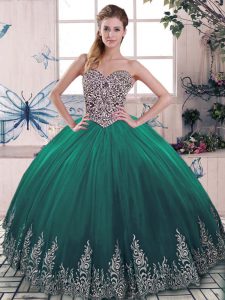 Lindo vestido de quinceañera verde tul sin mangas abalorios y bordados