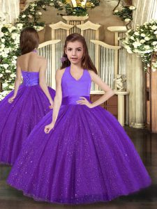 Encantador piso de longitud púrpura niña desfile vestidos de tul sin mangas fruncido