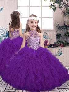 Personalizado hasta el suelo con cordones hasta un vestido de color púrpura para fiesta y bodas con cuentas y volantes
