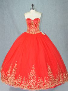 Románticos vestidos de bola rojos de tul amor sin mangas abalorios piso de longitud con cordones vestidos de quinceañera