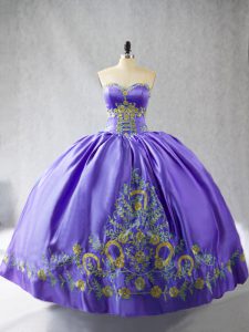 Longitud del piso elegante con cordones dulce 16 vestido púrpura para dulce 16 y quinceañera con bordado