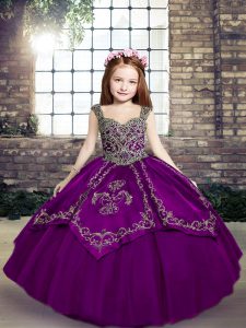 Palabra de longitud vestidos de bola sin mangas berenjena púrpura y púrpura niña vestido vestido de encaje hasta