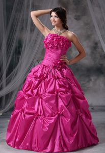 Flor Hecha A Manos Y Pick-ups Decorate Bodice Ruch Vestido De Fiesta Hasta El Suelo Caliente Rosa Estrapless Vestido De Quinceañera para 2015