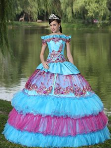 Hombros Caídos Vestido De Fiesta Vestido De Quinceañera para 2015 Hasta El Suelo Tiered Exclusivo Style