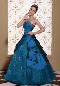 Modesto Bordado Decorate Vestido De Quinceañera para 2015 Estrapless Beauty Gown