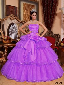Púrpura Vestido De Fiesta Estrapless Hasta El Suelo Organdí Volantes Vestido De Quinceañera