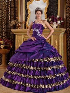 Púrpura Oscuro Vestido De Fiesta Un Sólo Hombro Hasta El Suelo Tafetán Y Leopard Vestido De Quinceañera