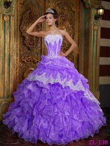 Púrpura Vestido De Fiesta Estrapless Hasta El Suelo Volantes Organdí Vestido De Quinceañera