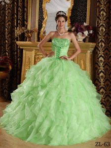 Verde Manzana Vestido De Fiesta Estrapless Hasta El Suelo Satén Y Organdí Bordado Con Bordado Vestido De Quinceañera