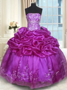 Adecuado berenjena púrpura longitud sin mangas piso de cuentas y el bordado y las recolecciones de encaje hasta los vestidos de bola de membrillo