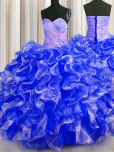 Longitud sin mangas del piso del organza atan para arriba el vestido del décimo quinto cumpleaños en azul real con rebordear y volantes