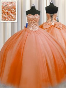 La longitud sin mangas del piso de Tulle del amor rojo anaranjado del vestido del quinceanera de los vestidos de bola de la falda de la nueva llegada atan para arriba