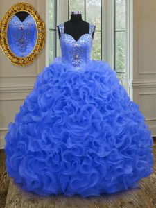 Diseñador de azul real de los vestidos de bola correas sin mangas de organza piso longitud cremallera rebordear y volantes vestidos de quinceanera