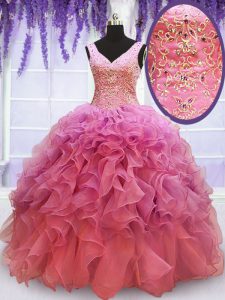 Elegante organza v-cuello sin mangas encaje hasta rebordear y bordado y volantes vestidos de quince-ball en rosa