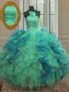 Elegante vestido de baile vestido de baile vestido de fiesta multicolor sin tirantes de organza sin mangas de longitud de piso hasta