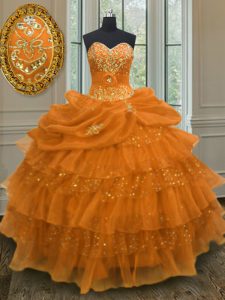 Recogida de lujo ondulado longitud de piso vestidos de fiesta sin mangas naranja dulce 16 vestidos de encaje hasta