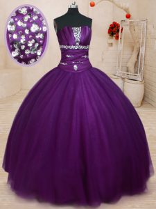 Exquisito tul sin tirantes sin mangas encaje hasta rebordear 15 vestido de quinceañera en púrpura oscuro