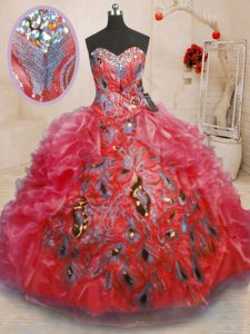 Dramático rojo organza cremallera dulce 16 vestido de quinceañera sin mangas de longitud del piso perlas y apliques y volantes