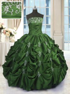El neckline sin tirantes verde que rebordea y appliques y borda y recoge el vestido sin mangas del vestido del 15to cumpleaños para arriba