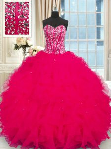 Los vestidos de bola rojos del coral que rebordean y rizan el vestido del quinceanera atan para arriba la longitud sin mangas del piso del organza