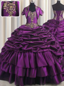 Tren de cepillo sin mangas de tafetán sin mangas encaje hasta perlas y apliques y recoge vestido de baile vestido de fiesta en púrpura