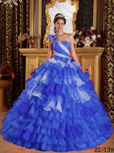Azul Vestido De Fiesta Un Sólo Hombro Hasta El Suelo Organdí Volantes Y Bordado Vestido De Quinceañera