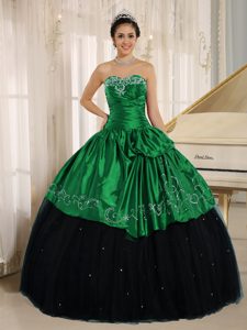 Por Encargo Beaded Y Bordado Decorate Negro Y Verde Vestido De Quinceañera Wear