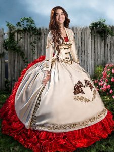 Blanco y rojo vestido de novia sin mangas de organza de organza y tafetán con cepillo de tren de encaje hasta rebordear y bordados y colmenas vestido de quinceañera