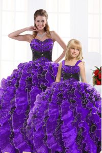 Los vestidos de bola modificados para requisitos particulares de la longitud del piso sin mangas negro y púrpura 16 vestidos atan para arriba