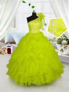 Vestido de desfile de los cabritos de los vestidos de bola del deslumbramiento amarillo verde un hombro organza longitud sin mangas del piso atan para arriba
