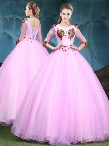 Los nuevos vestidos de bola del color de rosa de bebé de la cucharada de la llegada appliques el vestido del quinceanera atan para arriba la media longitud del piso de las mangas de Tulle