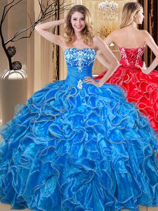 Los vestidos de bola de la longitud del piso sin mangas azul dulce 16 vestido del quinceanera atan para arriba