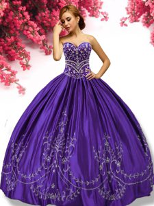 Hermoso sin mangas de longitud del piso de bordado hasta dulce 16 vestidos con púrpura