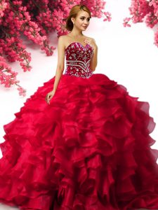 Los vestidos de bola rojos que rebordean y ruffles los vestidos de bola del membrillo atan para arriba la longitud sin mangas del piso del organza